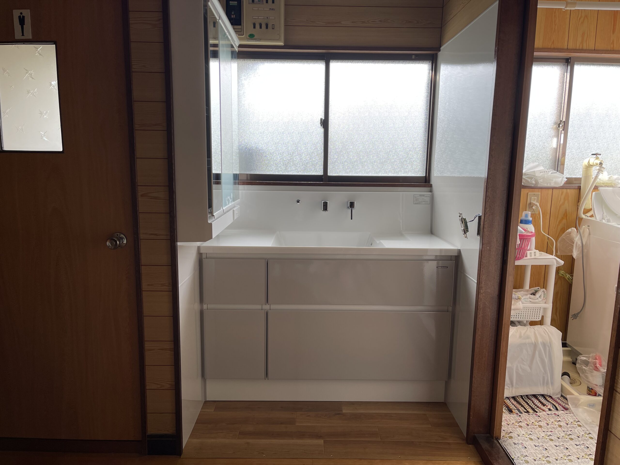 洗面化粧台交換